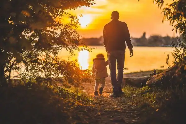 image of dad and child - parental alienation Hastings